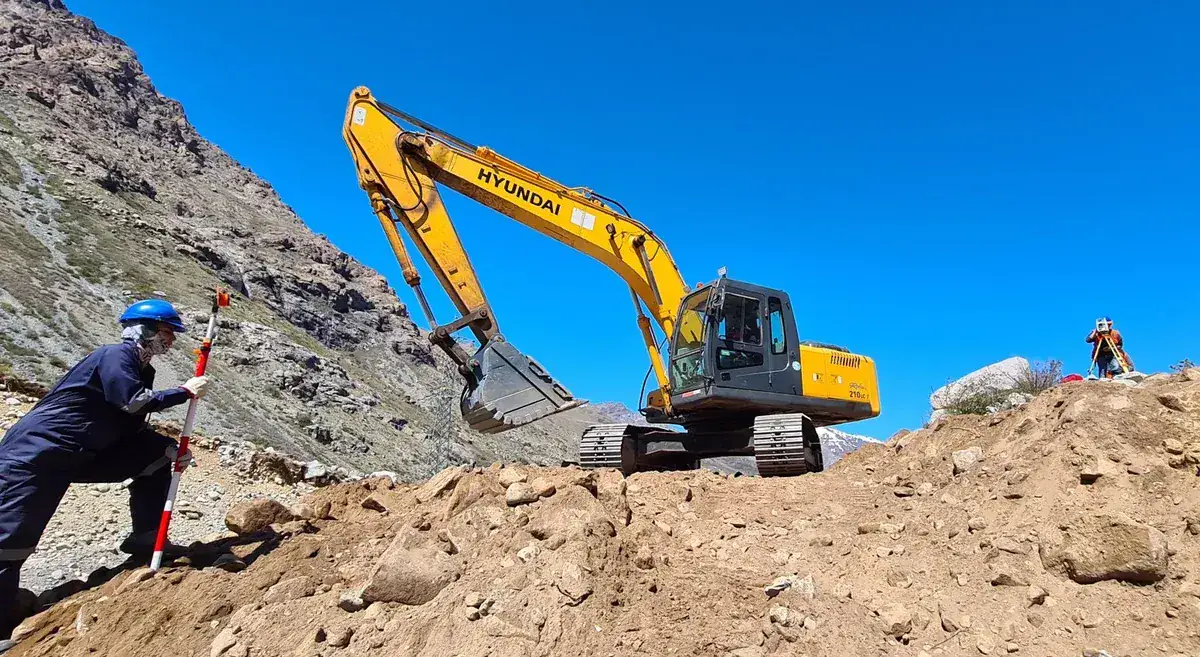 Excavación y trabajos en terreno de alta montaña — AL2 Construcciones